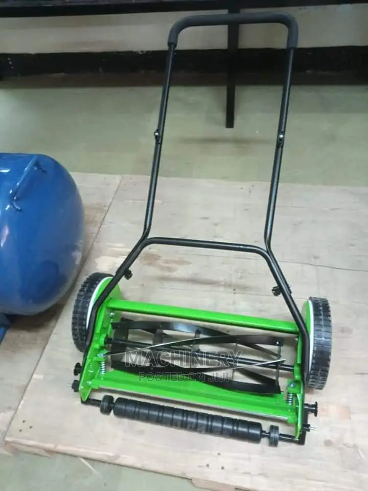 16" Manual Lawn Mower