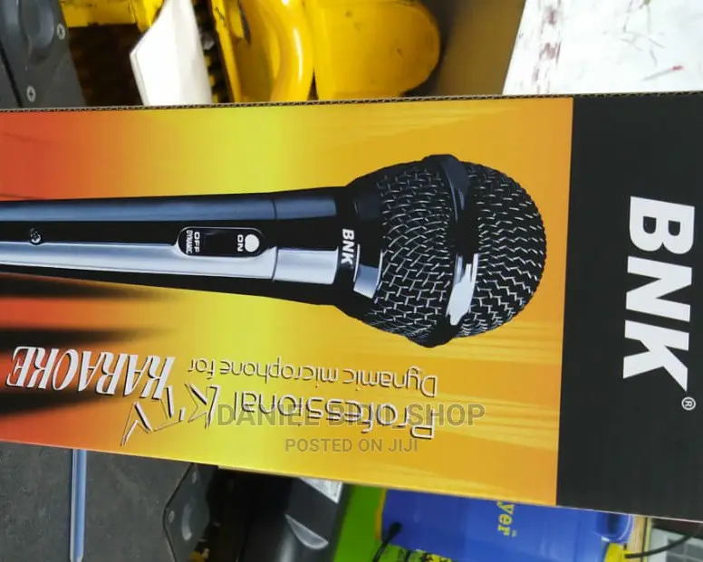 Karaoke Dynamic Microphone BNK-100 Pro