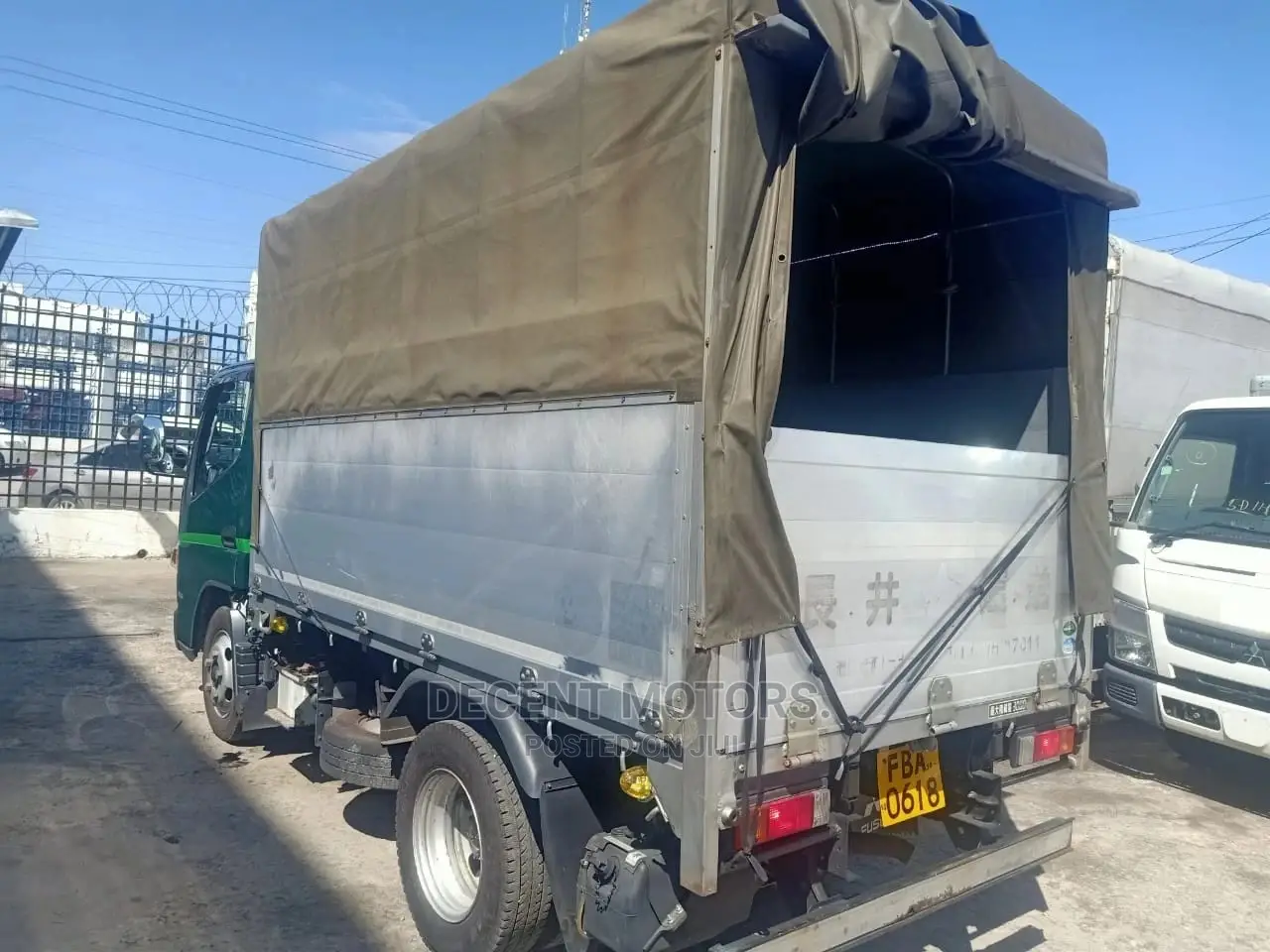 Mitsubishi Fuso 2014 Green