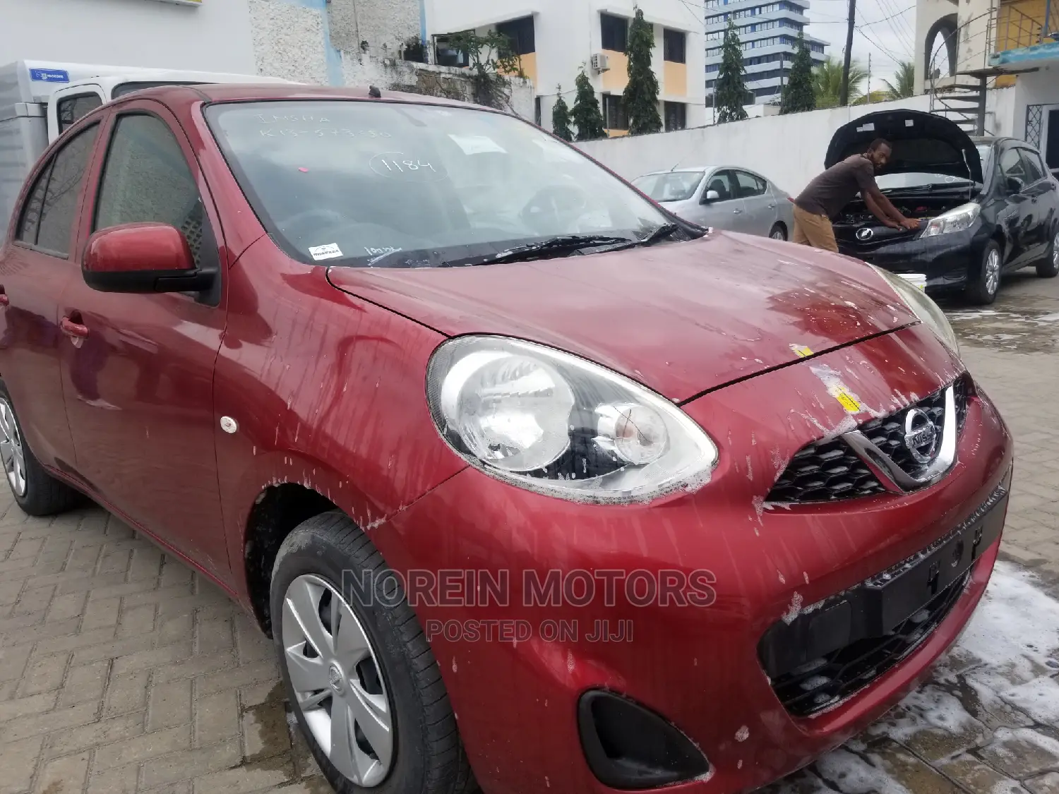 Nissan March 2015 Red