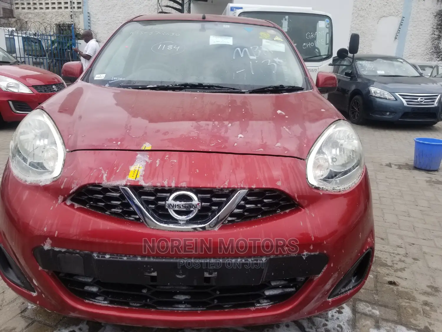 Nissan March 2015 Red
