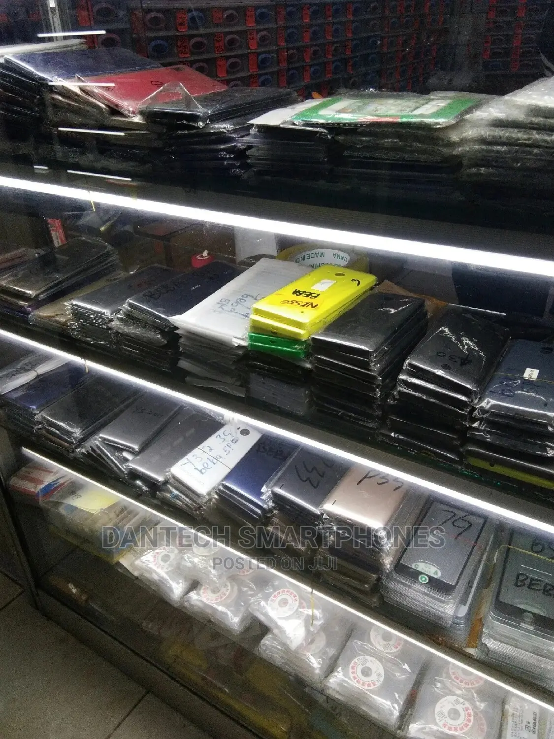 Screens / Batteries Replacement for Smartphones Laptops,.