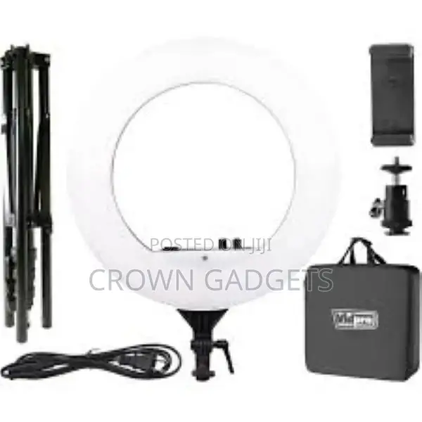 CONVENIENT COLD SHOE: RL 18-Inch LED Ring Light With Stand 5