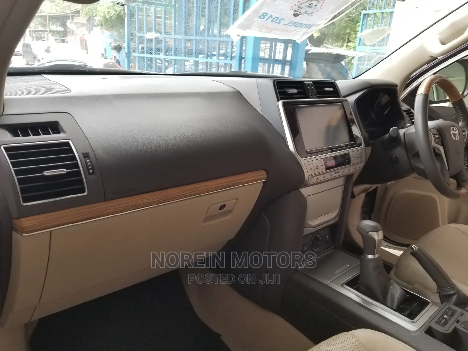 Toyota Land Cruiser Prado 2016 White