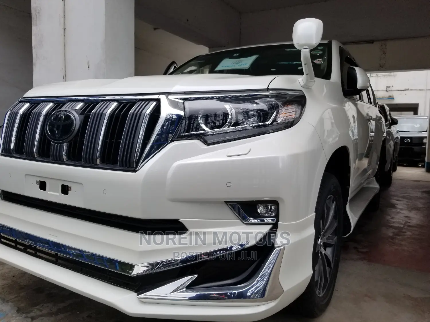 Toyota Land Cruiser Prado 2016 White