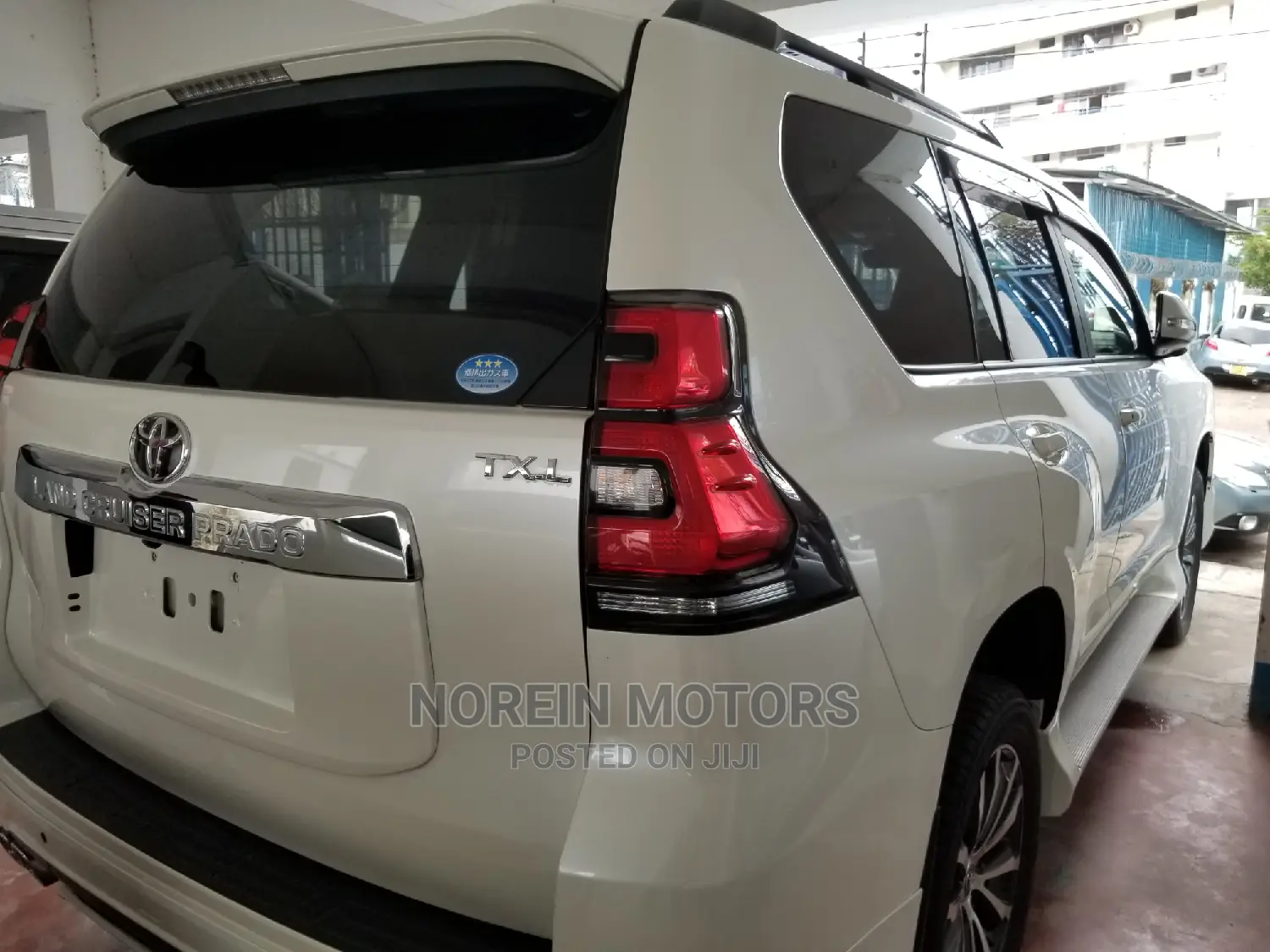 Toyota Land Cruiser Prado 2016 White