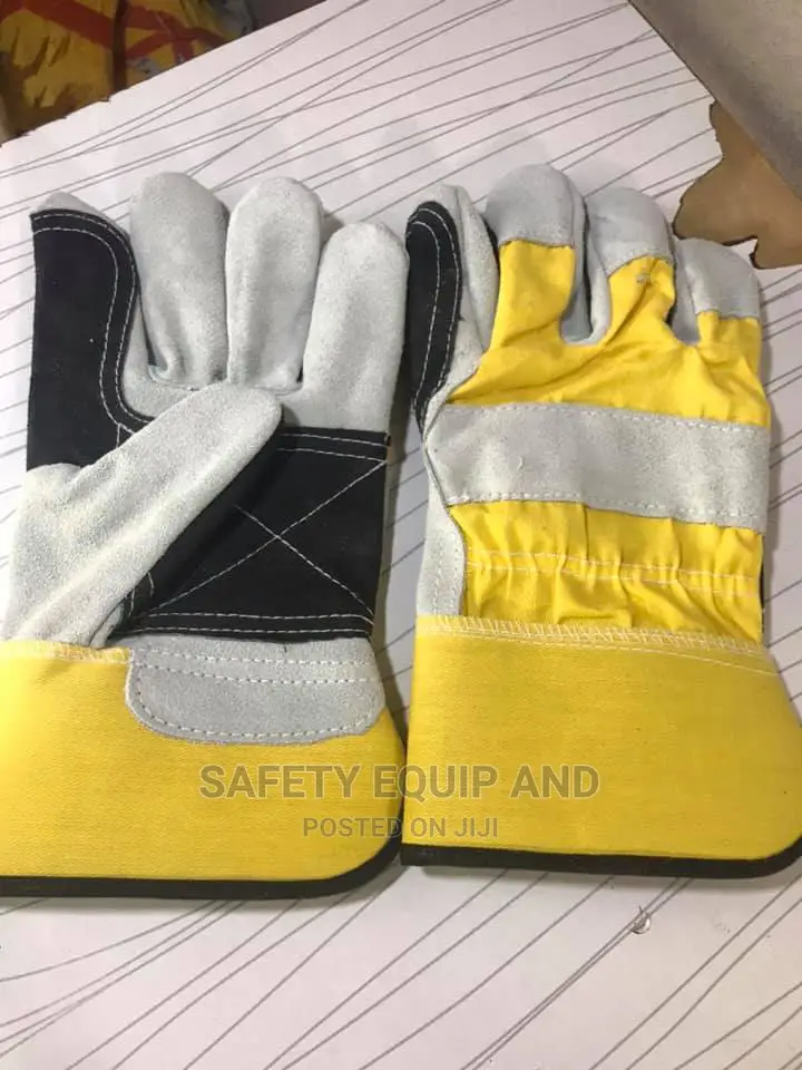 Leather Gloves for Sale at Wholesale and Retail Price