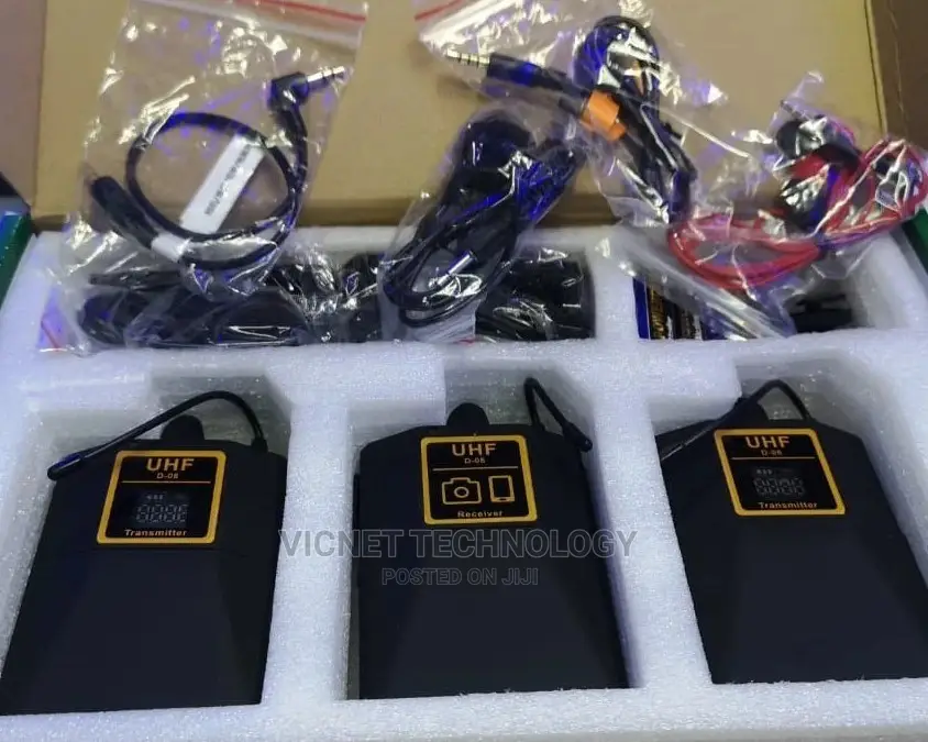 Uhf Dual Channel Wireless Lapel Vocal Microphone