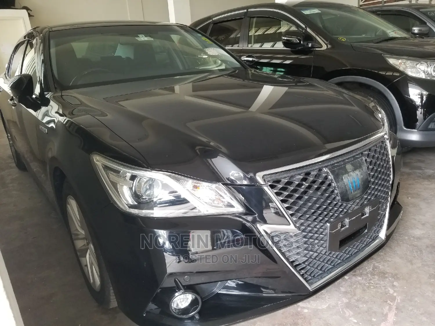 Toyota Crown 2014 Black