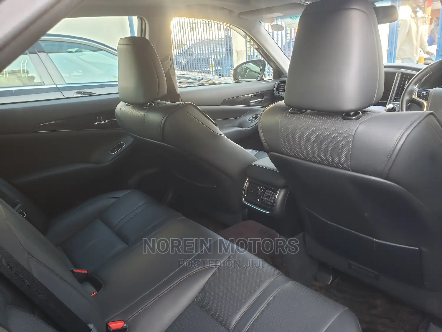 Toyota Crown 2014