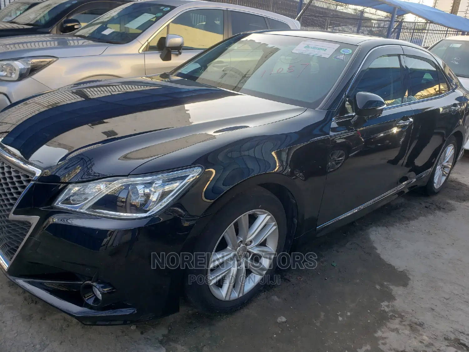 Toyota Crown 2014