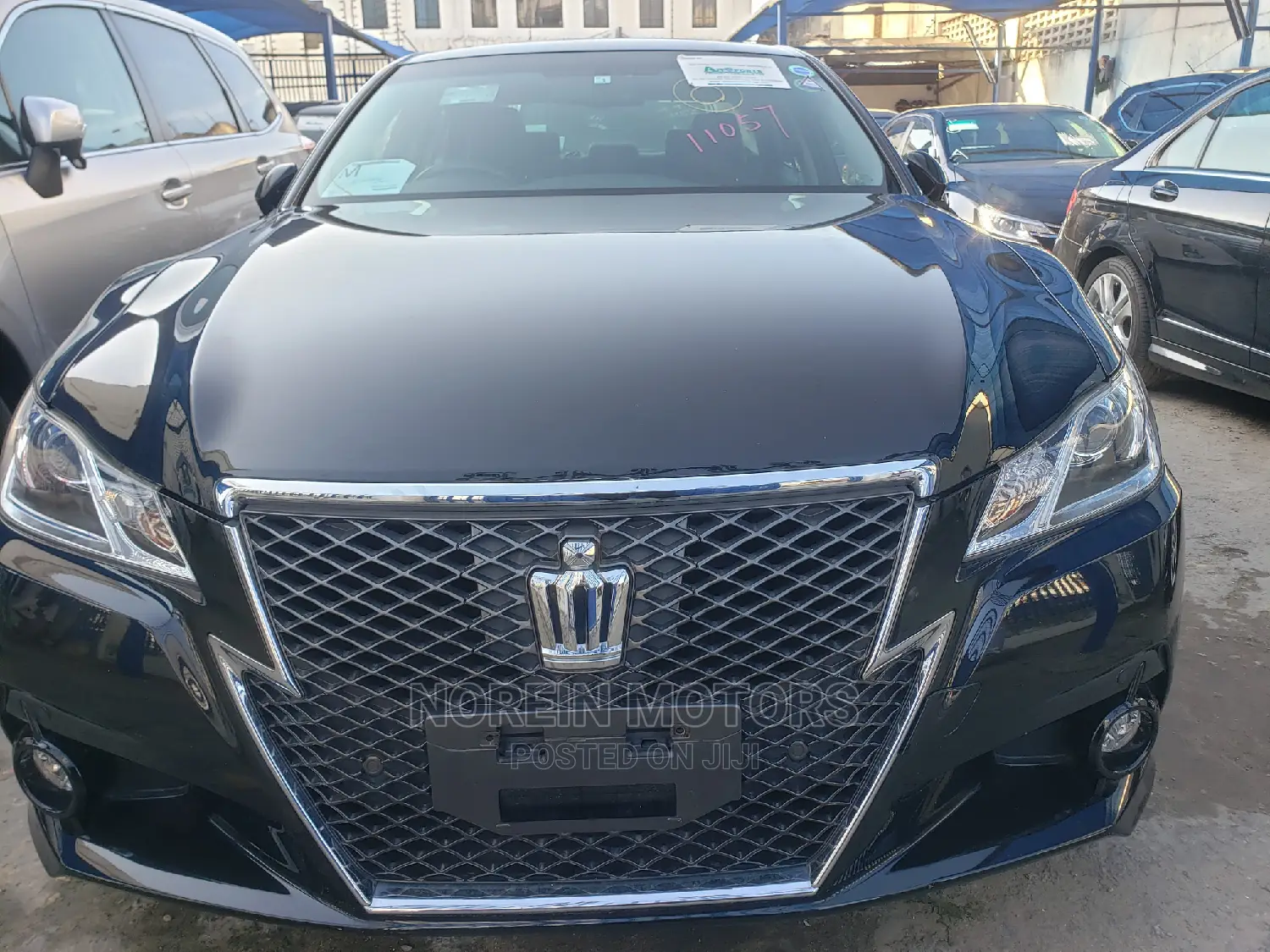 Toyota Crown 2014