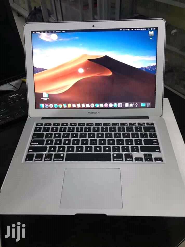 This This Apple Macbook Air Corei5