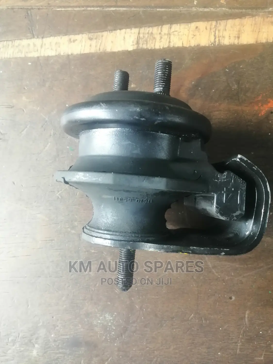 Suzuki Escudo Engine Mount.