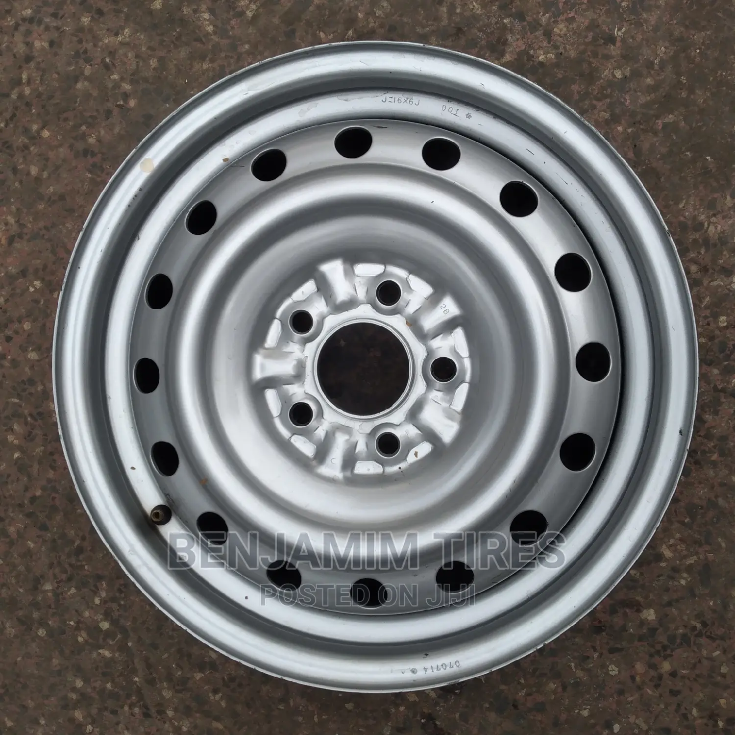 Steel Rim Size 16 Inch for Toyota Rush.