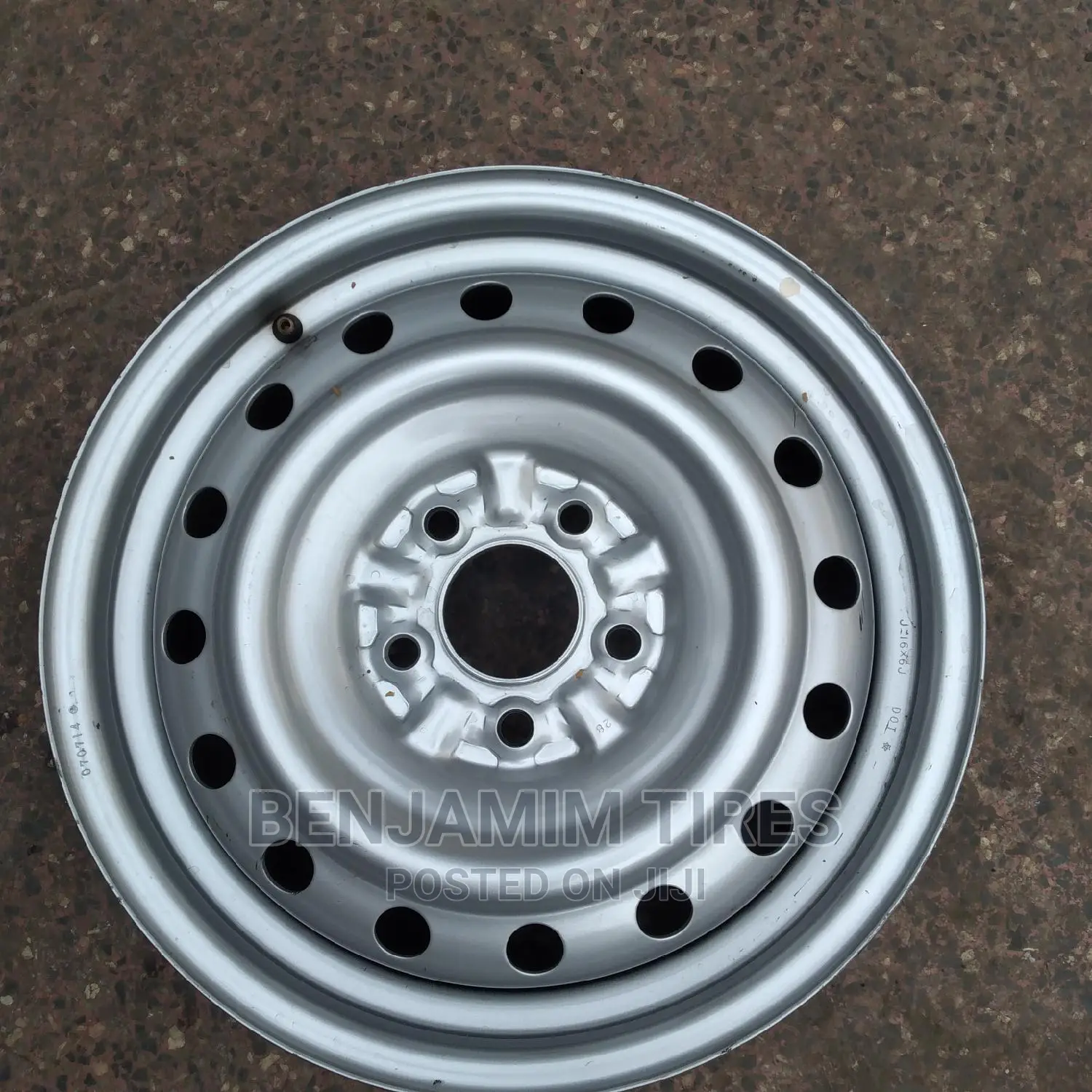 Steel Rim Size 16 Inch for Toyota Rush.