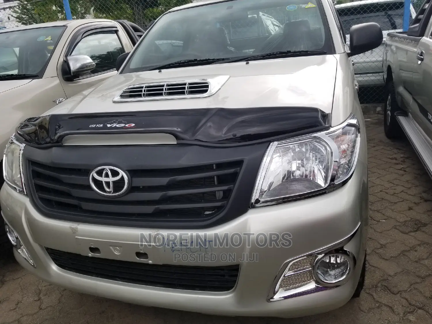 Toyota Hilux 2015 Silver