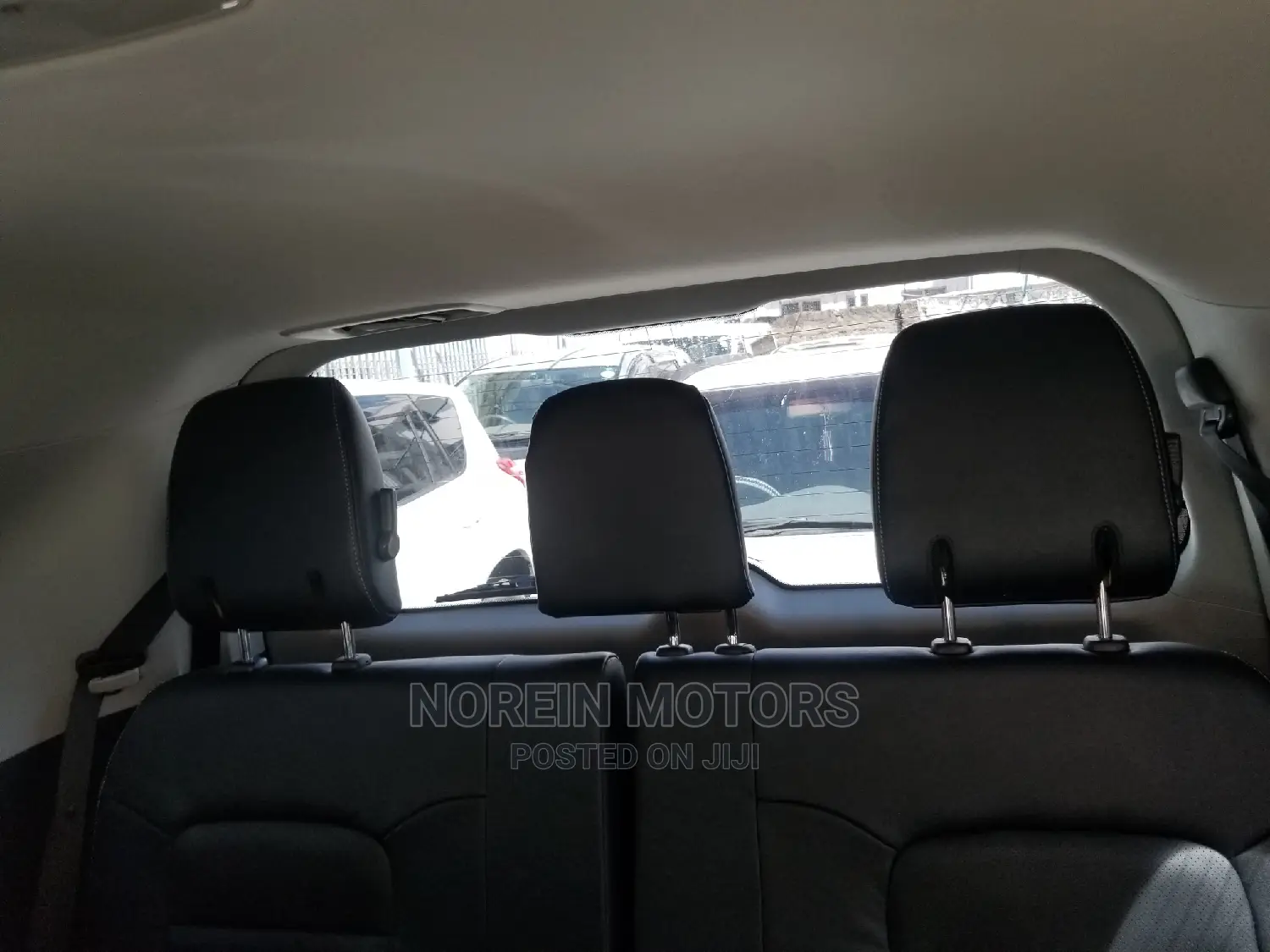 Toyota Land Cruiser 2015 White