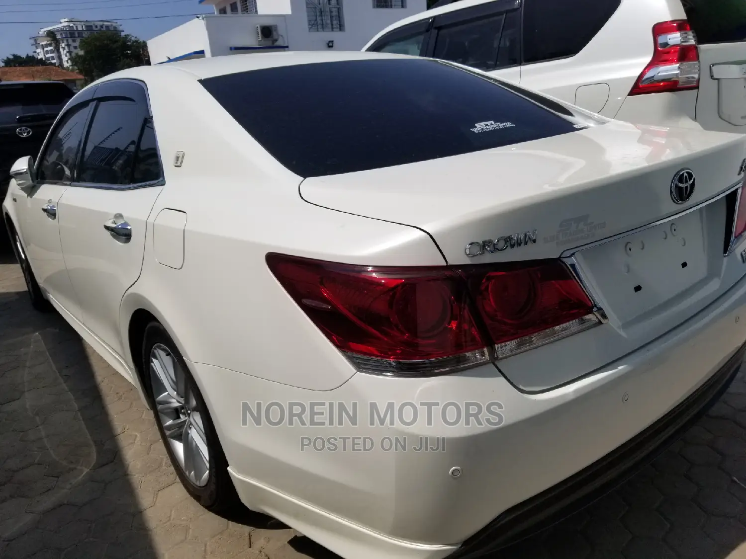 Toyota Crown 2014 White