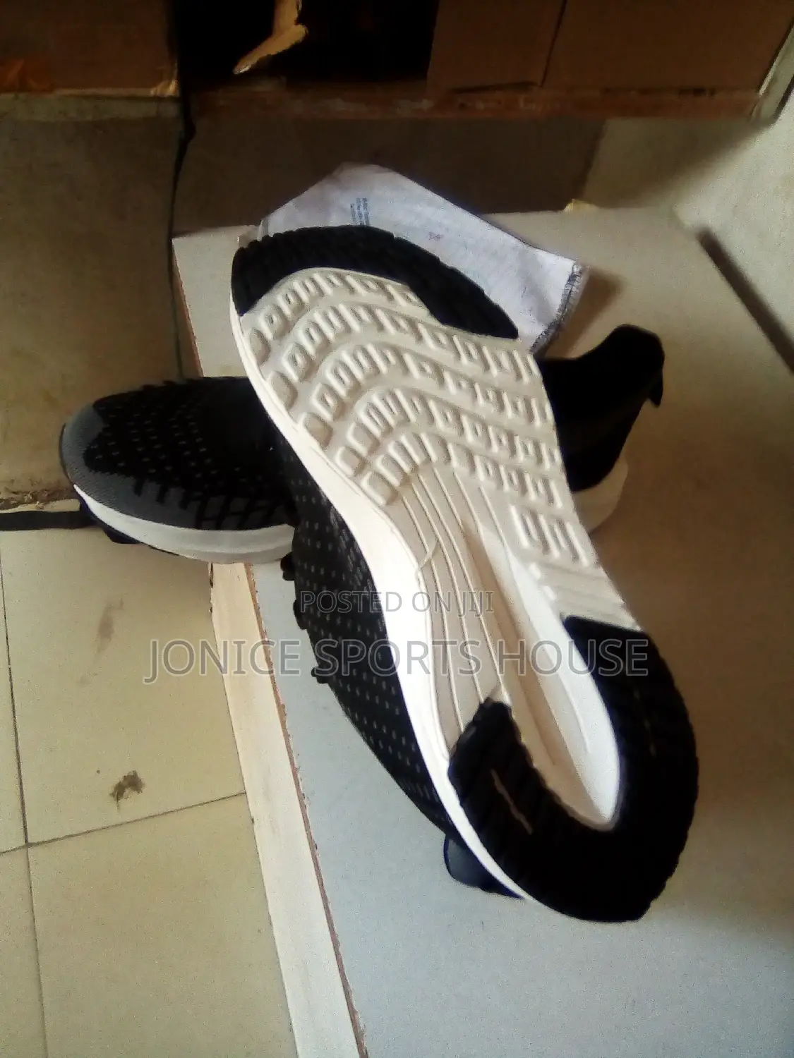 Sports Shoes