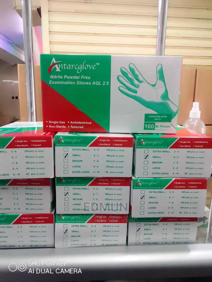 Nitrile Examination Gloves Wholesale(100 Pieces)