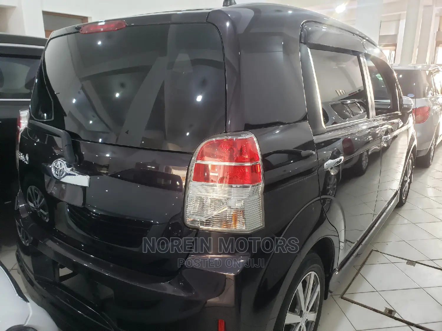 Toyota Spade 2015 Black