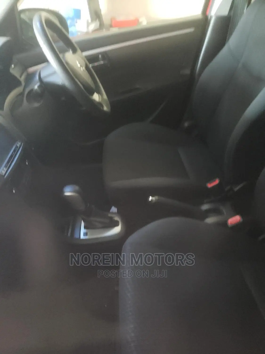 Suzuki Swift 2015 Red