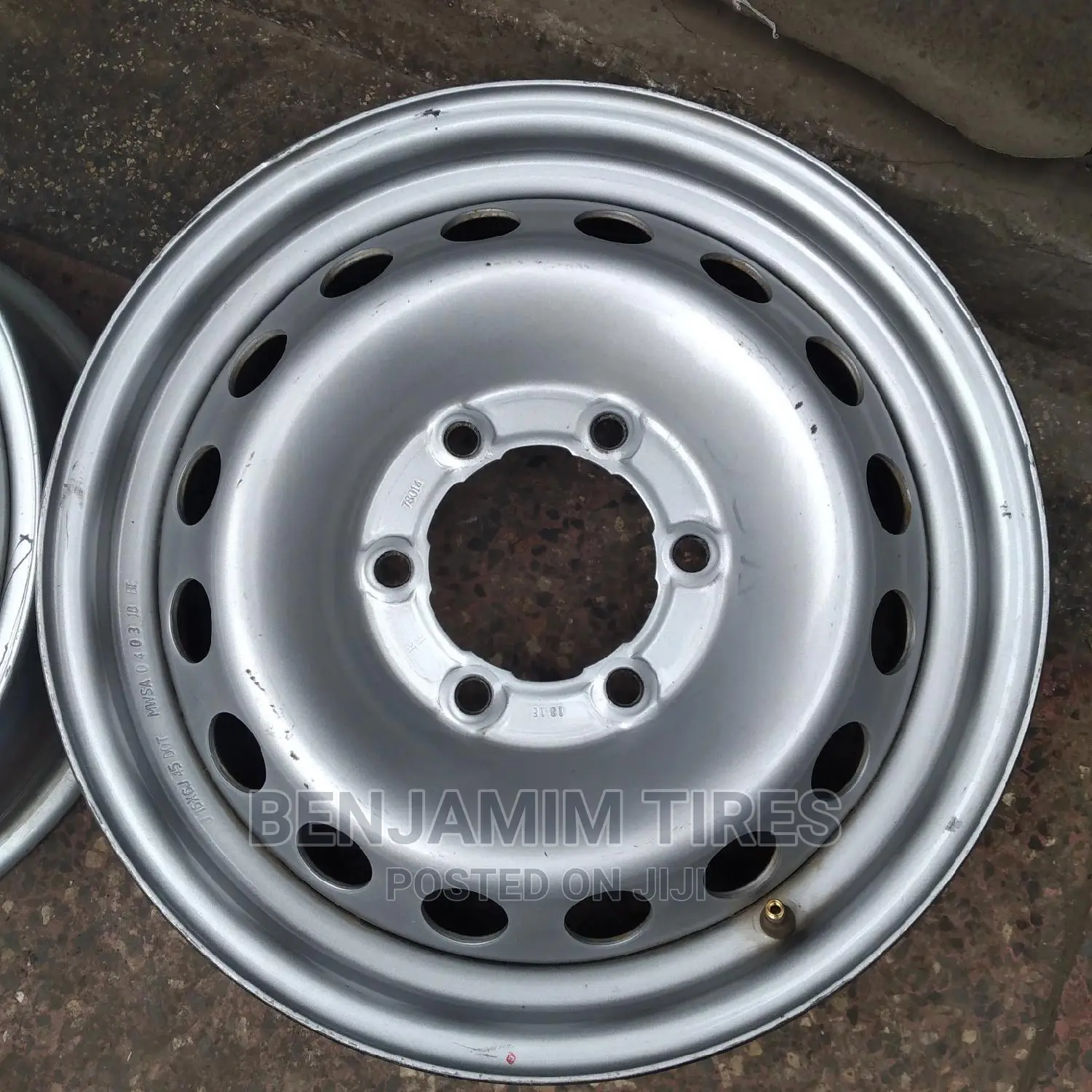 Steel Rim Size 16 Inch for Toyota Pick Up.