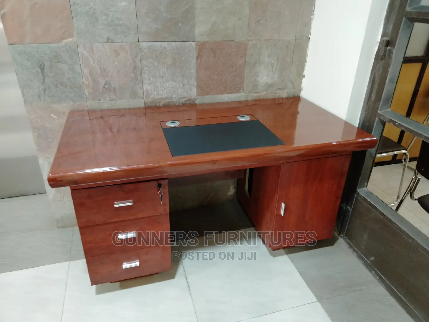 Executive Office Desk 1.4metres.