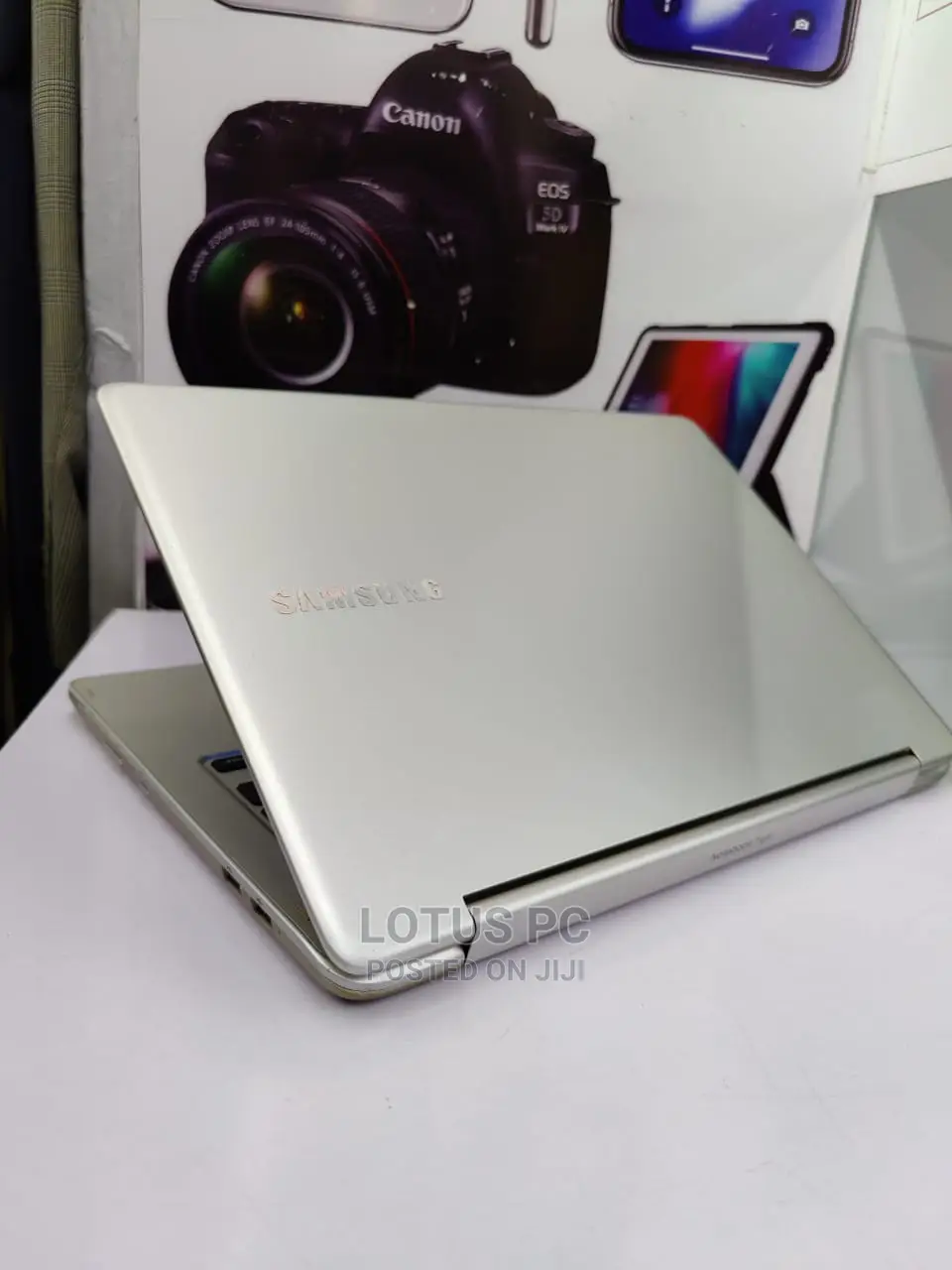 Laptop Samsung NP740U3E 12GB Intel Core I5 HDD 1T