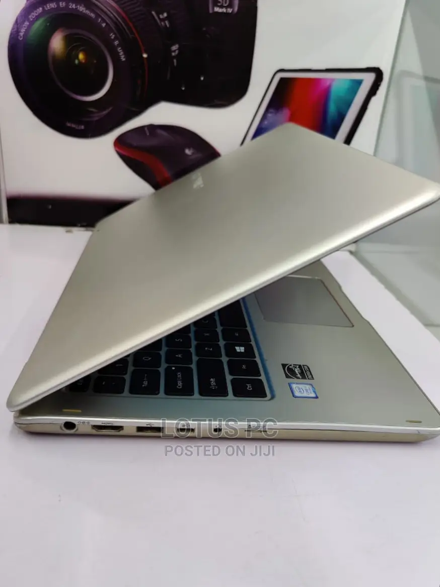 Laptop Samsung NP740U3E 12GB Intel Core I5 HDD 1T