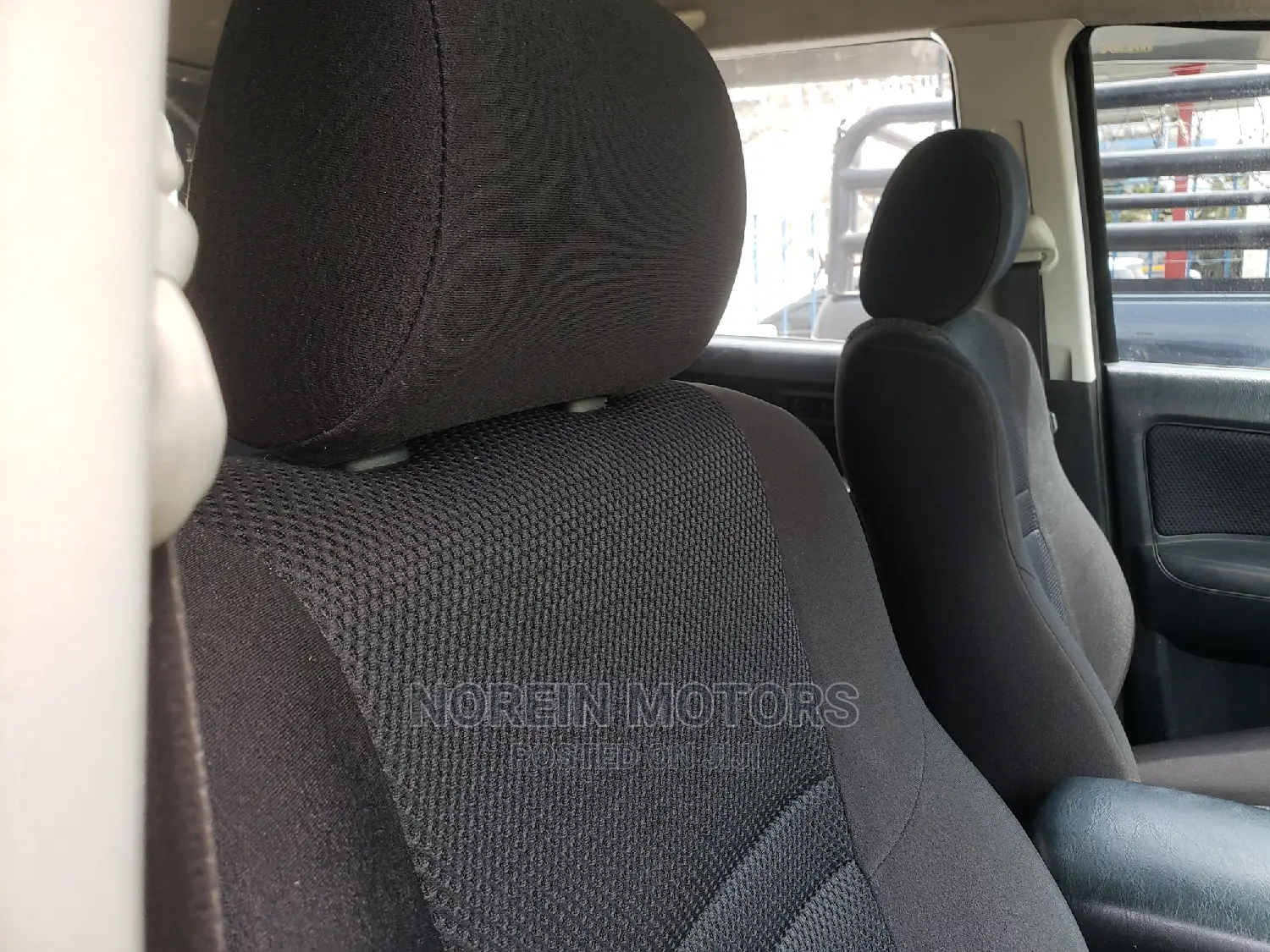 Toyota Hilux 2014 Black