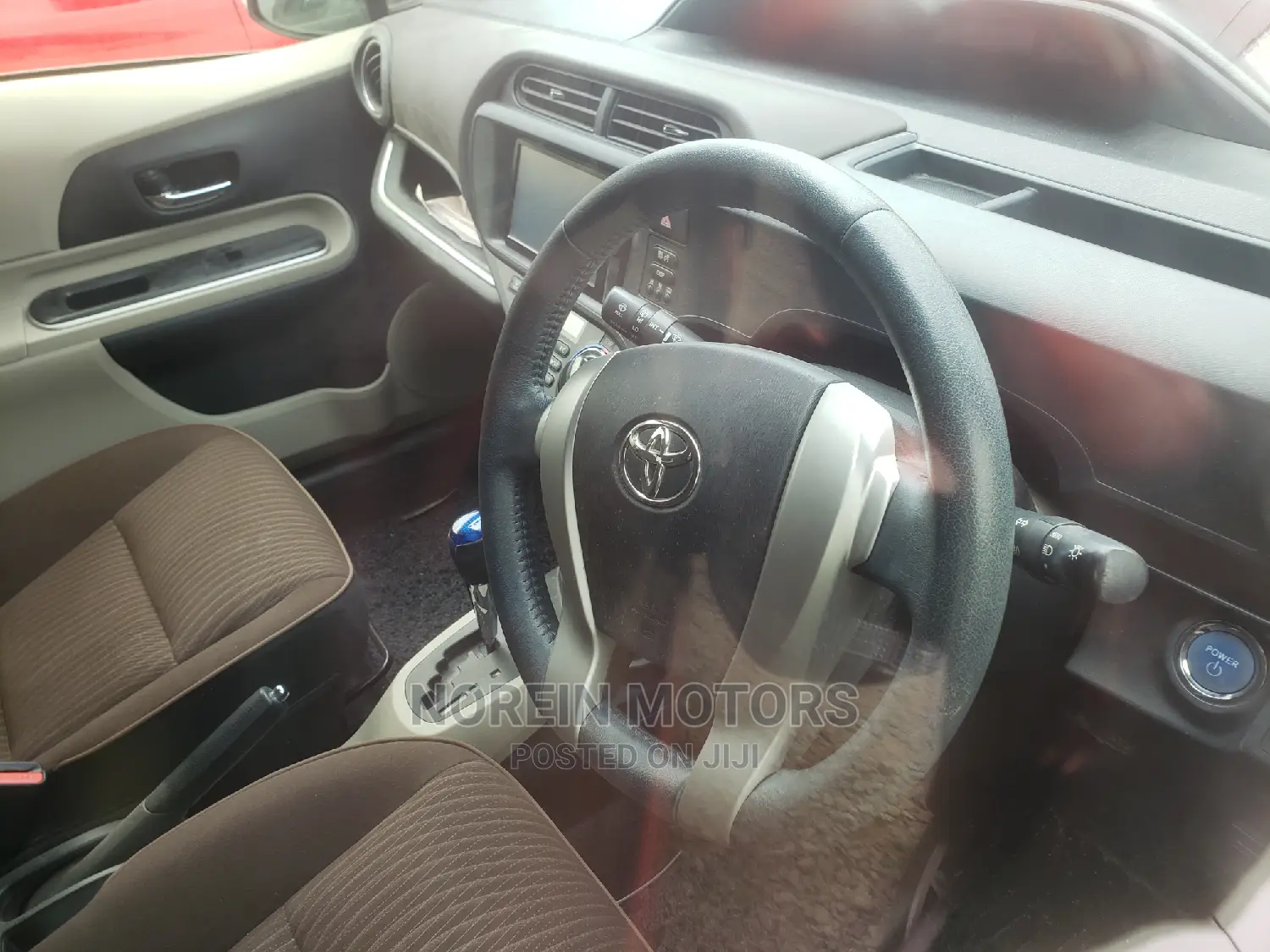 Toyota Aqua 2015 Orange