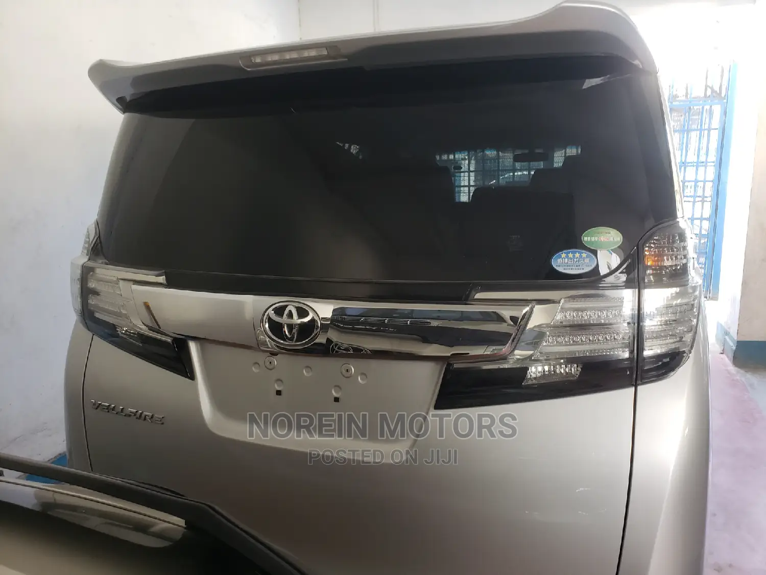 Toyota Vellfire 2015 Silver