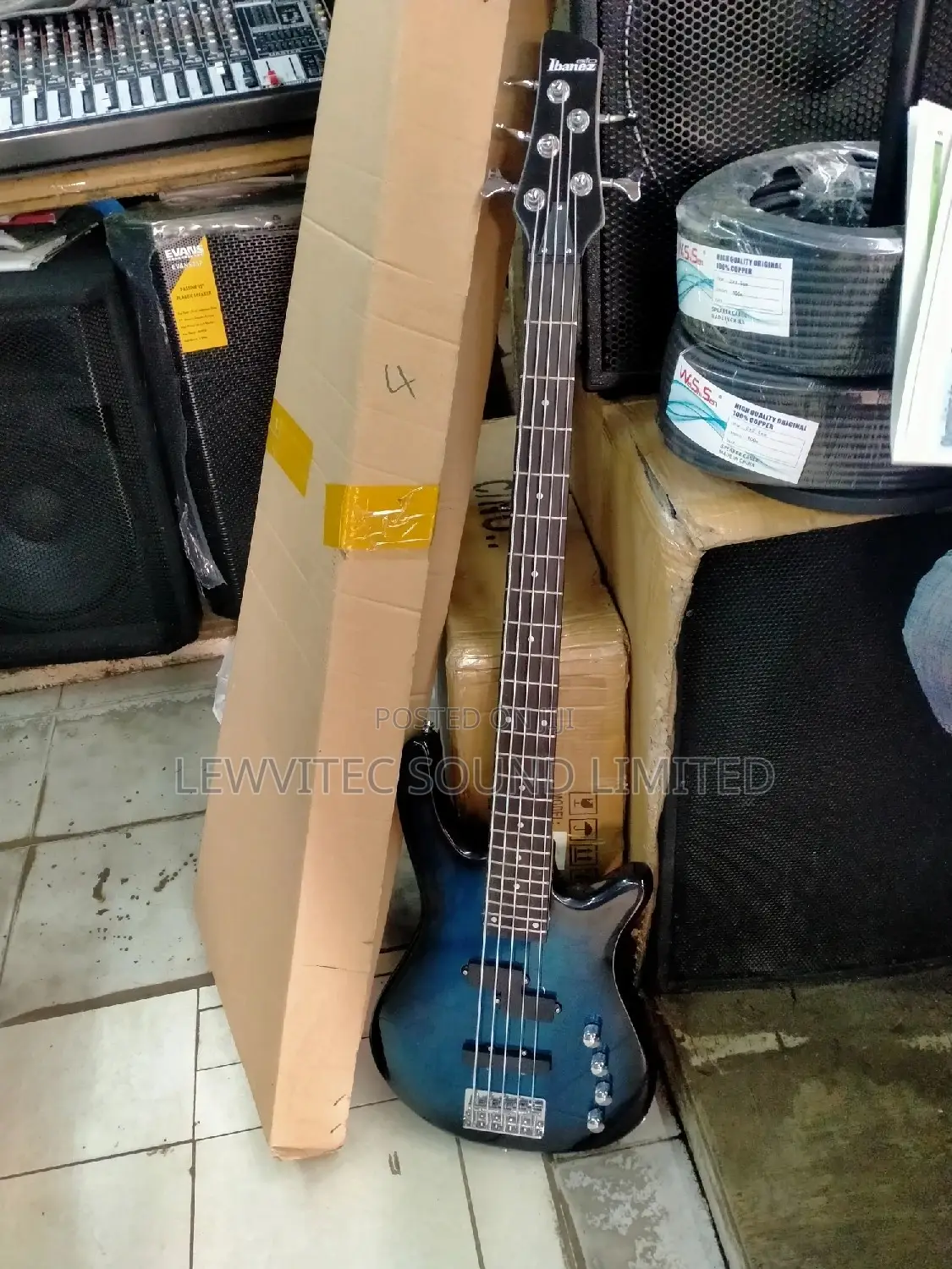 Ibanezz Bass Guitar 5 Strings