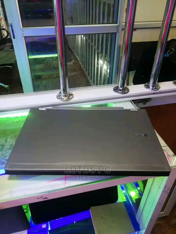 New Laptop Dell Latitude E6410 4GB Intel Core I5 HDD 320GB