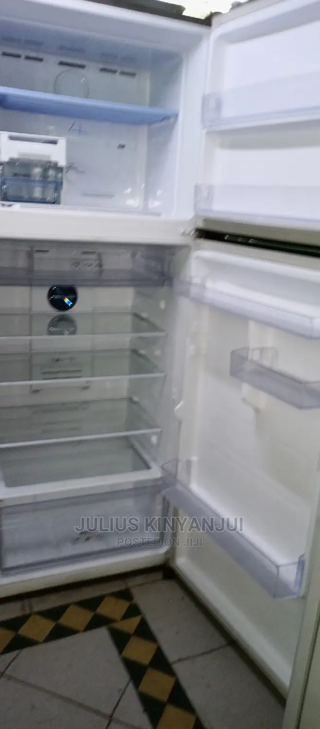Twin Cooling Double Door Fridge