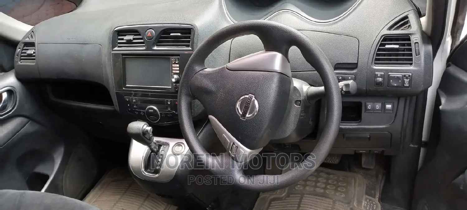 Nissan Serena 2013 White