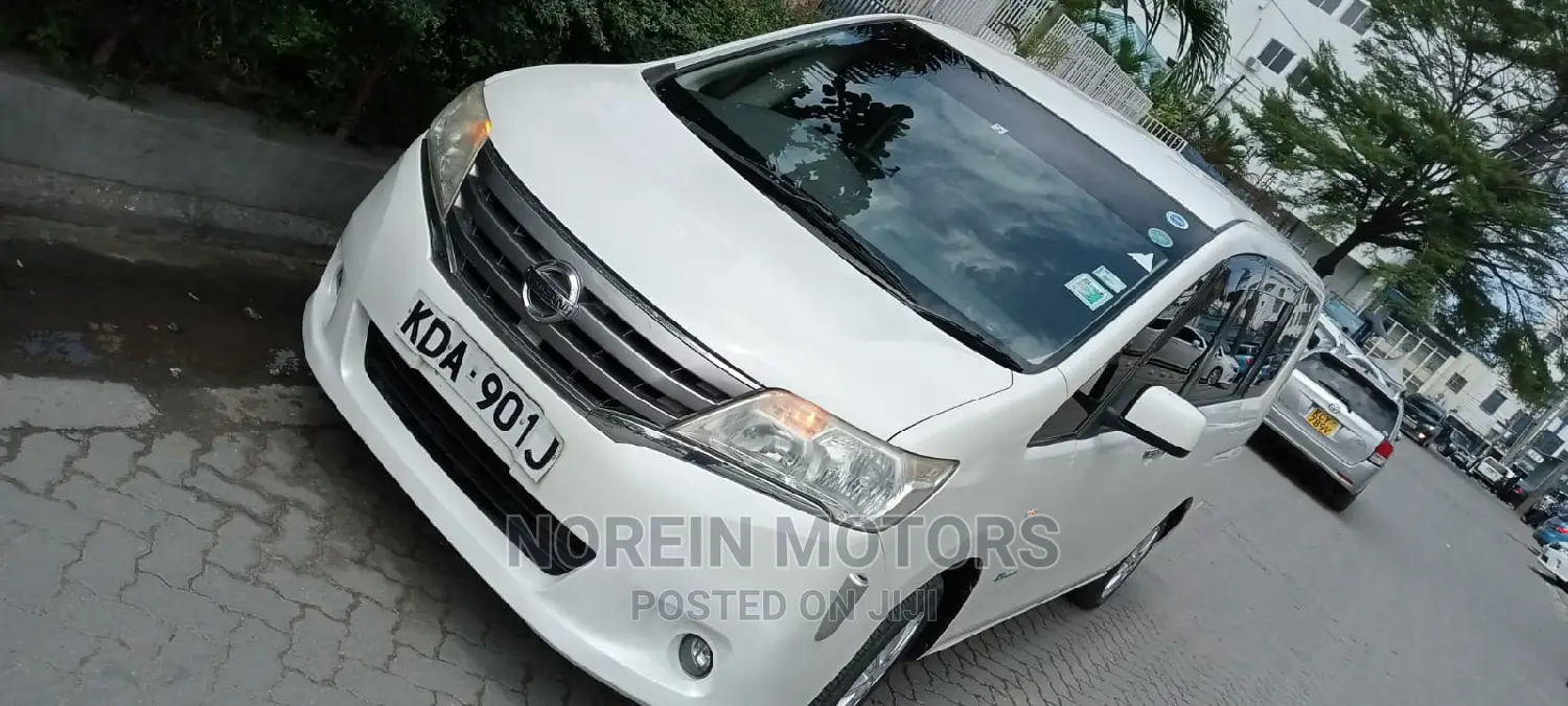Nissan Serena 2013 White
