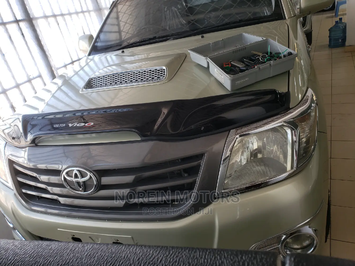 Toyota Hilux 2014 Gray