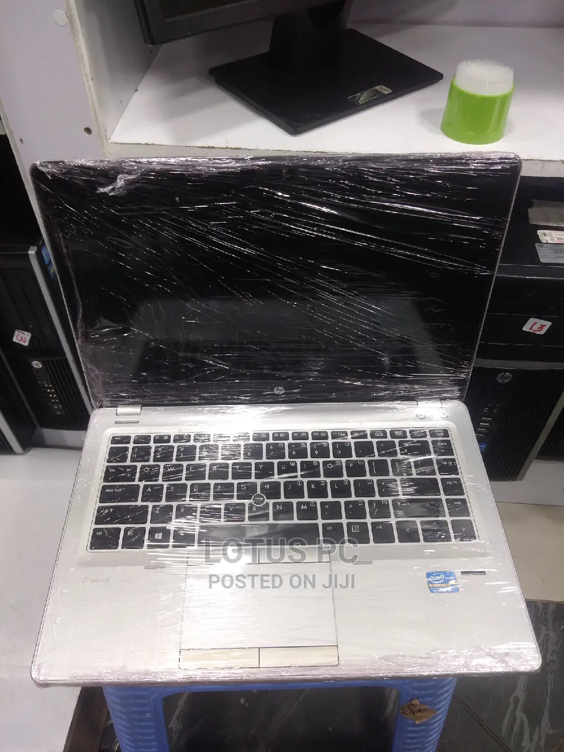 Laptop HP 14-Dq1088wm 4GB Intel Core I5 HDD 500GB
