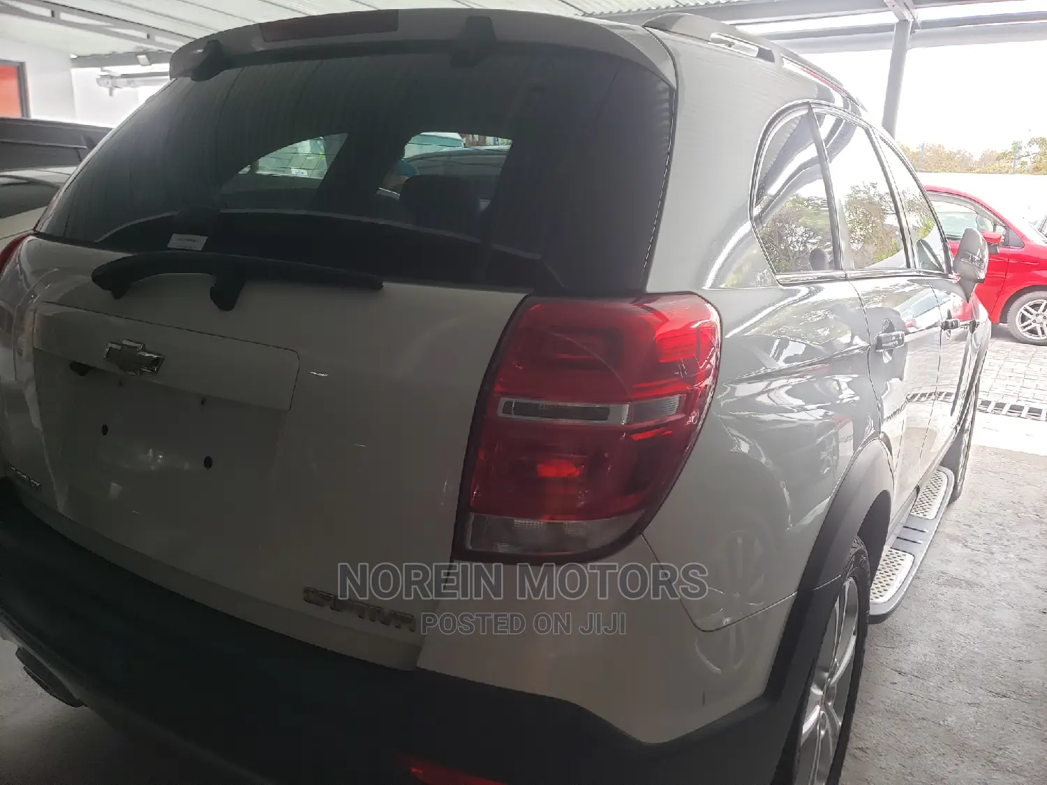Chevrolet Captiva 2014 White