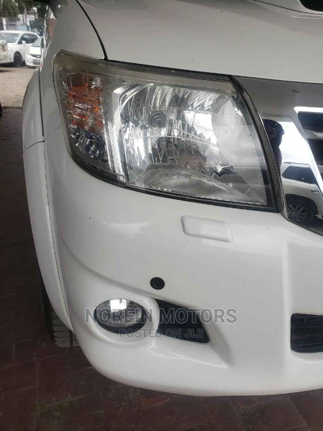 Toyota Hilux 2014 White