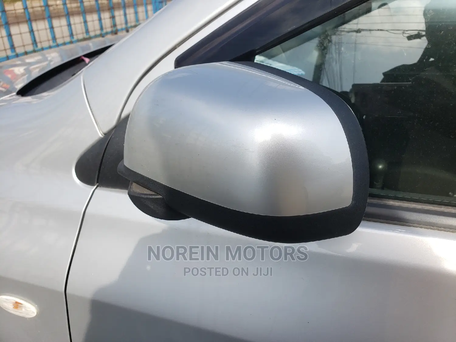 Nissan Tiida 2015 Blue