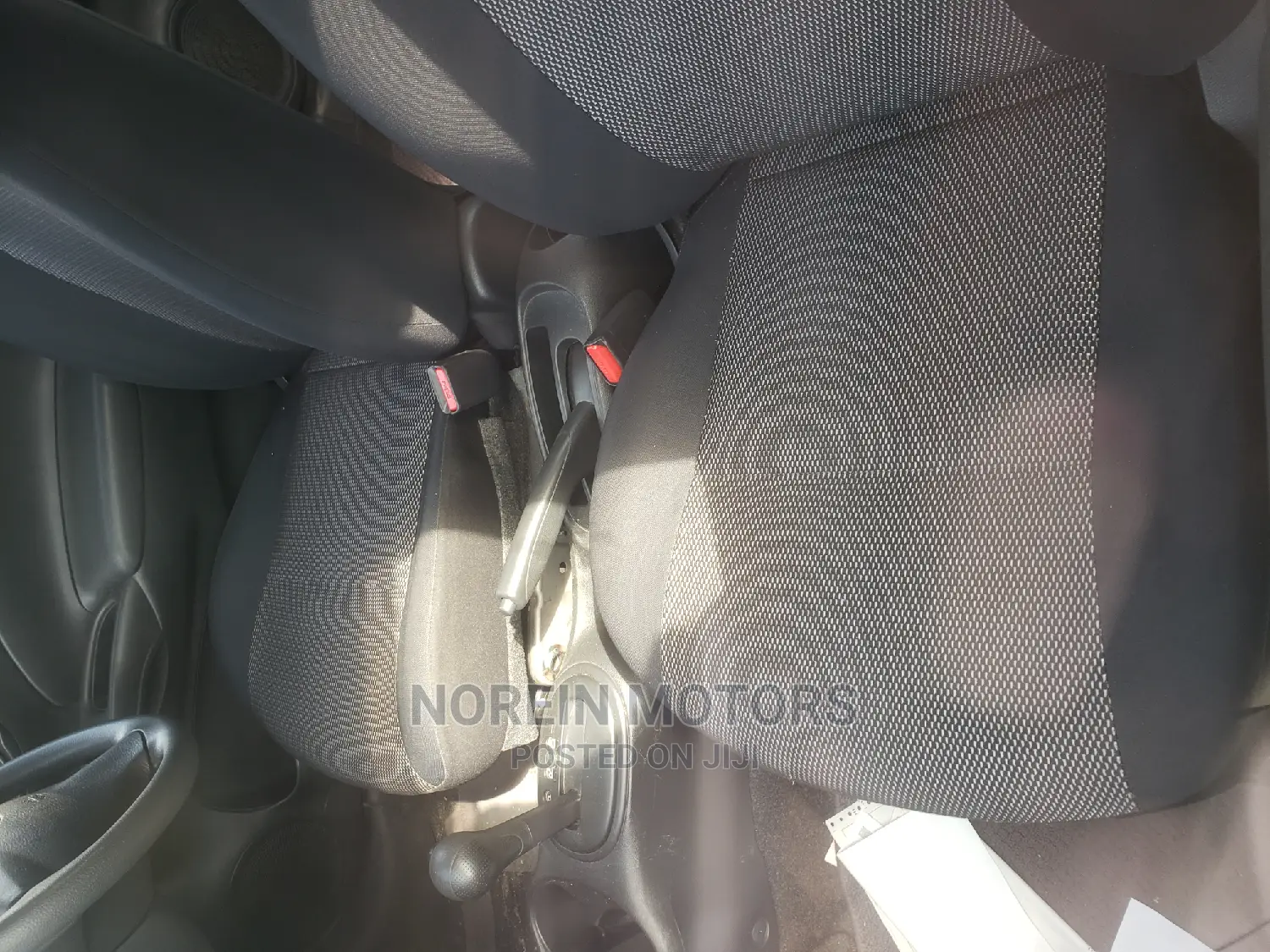 Nissan Tiida 2015 Blue