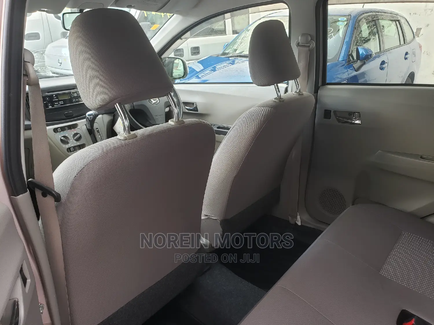Daihatsu Mira 2015 Silver