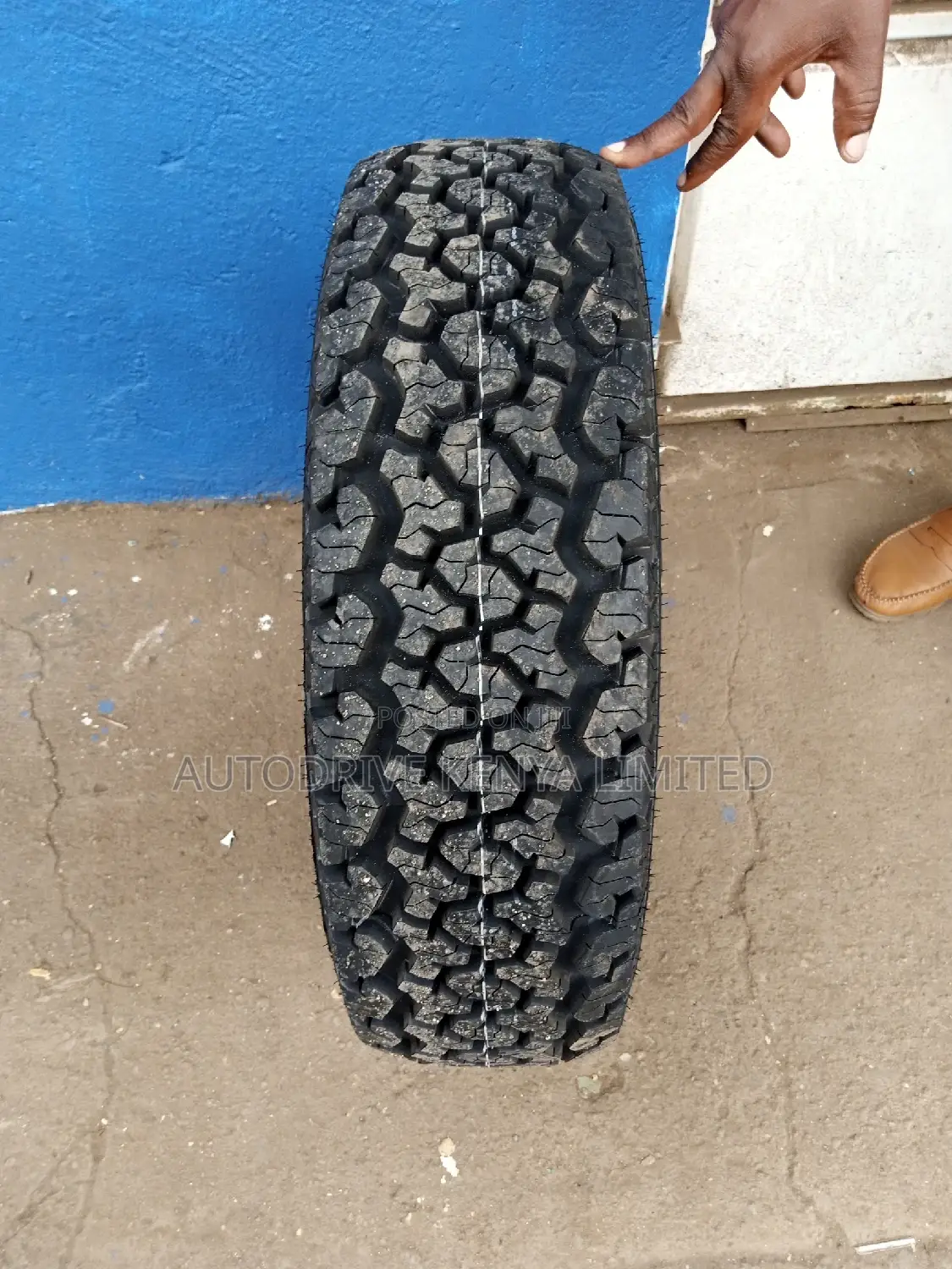 215/75r15 Maxxis A/T 980