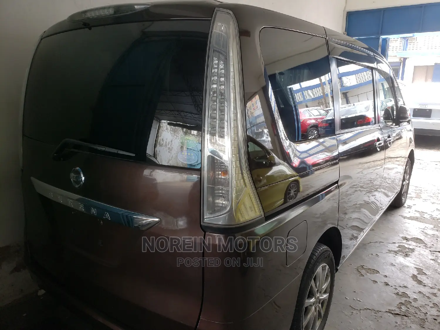 Nissan Serena 2014 Brown