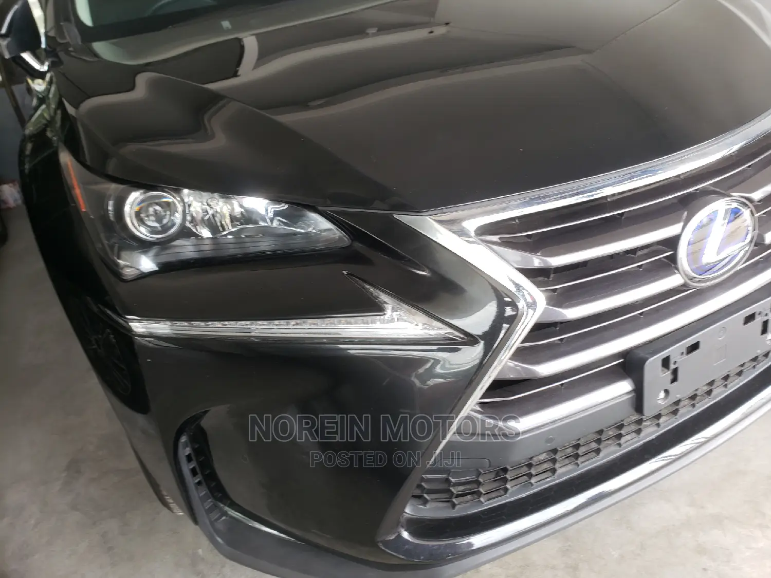 Lexus NX 2016 Matt Black