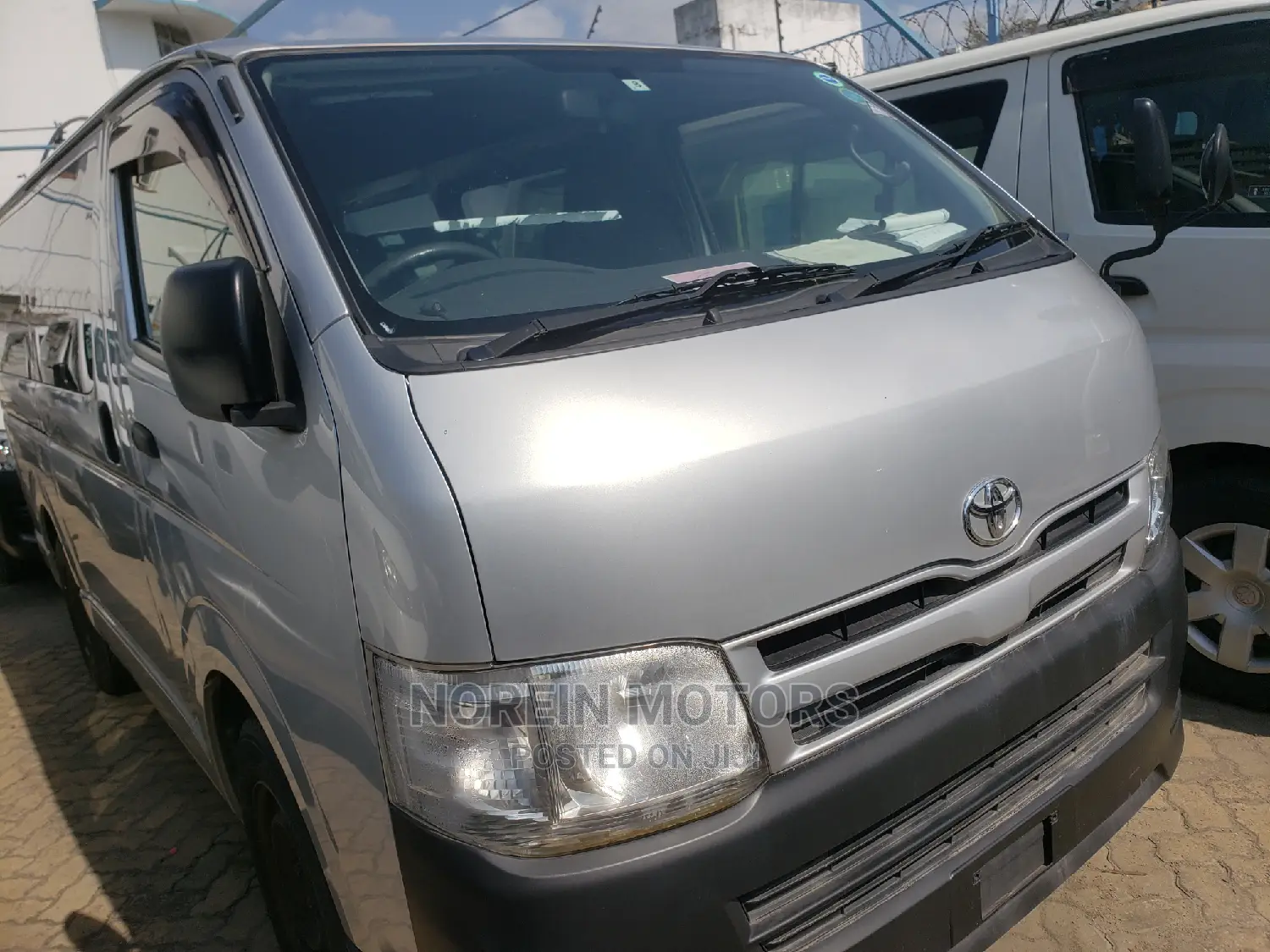 Toyota Hiace 2014 Silver